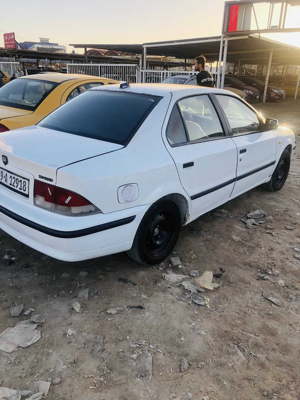 السلام عليكم سمند 2011 مكفوله لاضربه ولاتبديل رقم كربلاء بسمي شرط هزه ستوه داخله سنويه ل27 جاهزه مكينه وكير وحداديه وتخم تاير وكهربائيات كله شغاله سياره جاهزه مابيه اي نقص السعر 35 الشراي يتصل *********** مكاني الديوانية الحمزة
