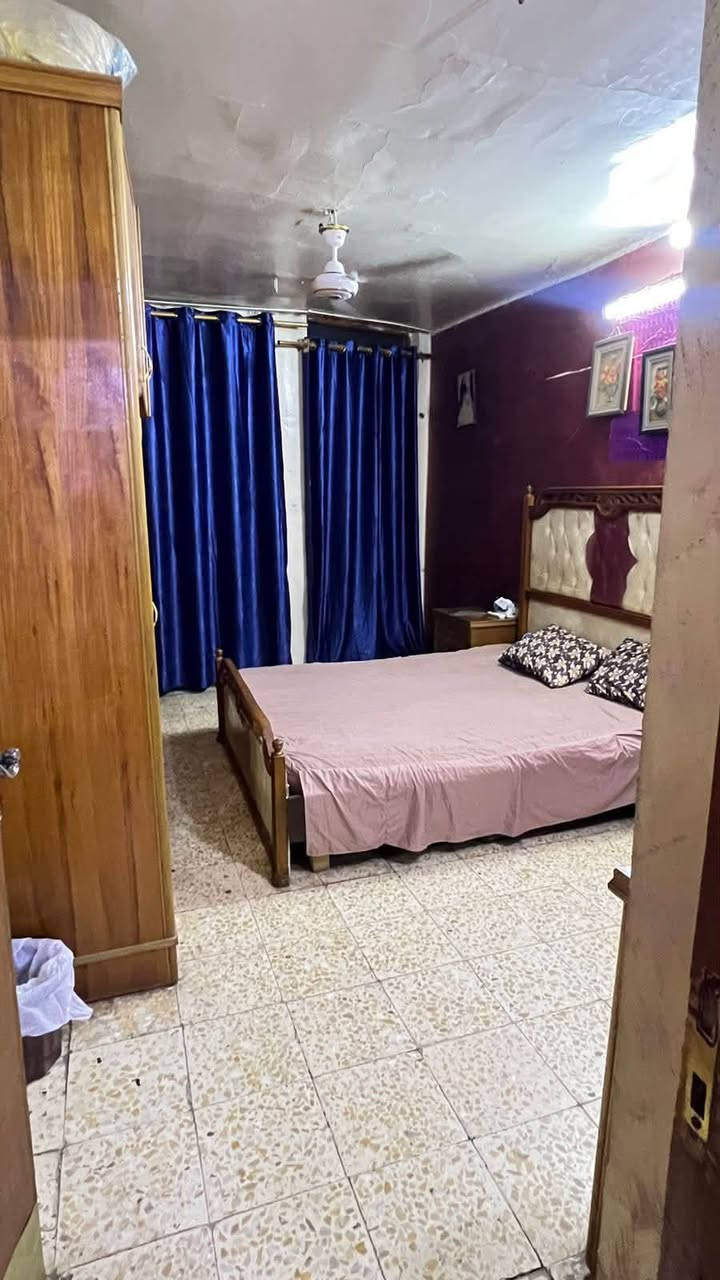 السلام عليكم
للبيع بيت 🏠
المساحة : 75 متر الواجهة 3.75 والنزال 20
الموقع📍: الشعب الكويتي خلف مجمع النخلة شارع نظيف و واسع وكدام البيت حديقة ماكو بيوت موقع مميز
المحتويات : كراج +استقبال+ حولي ( يرهم يكون مطبخ+ خدمات+ غرفة
الطابق الثاني: غرفتين نوم وخدمات
السعر🏷️: 210وبي مجال للشراي
***********
