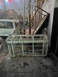 محجر كيا فحل للبيع ب٢٥٠ وبي مجال مكان بغداد الشعب رقم 07713285759