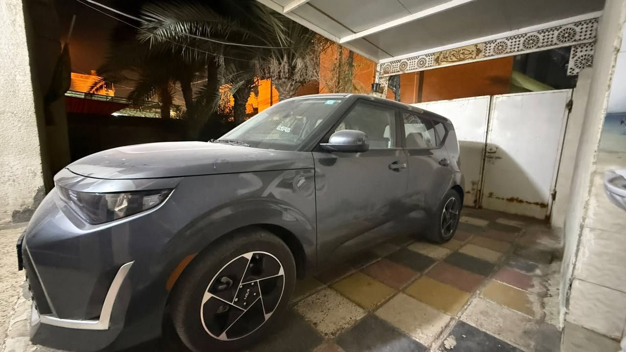 كيا صول 2024

فئة Ex اعلى فئة السياره فول للاخير

المواصفات 
محرك ٢٠٠٠ دوش 
نظام القيادة نورمال +سبورت 
بصمة ابواب
بصمة تشغيل 
شاشة كبيرة
شاشة أعطال
تبريد بيانو
كشنات تدفئة
كشن السائق كهرباء 
 لايتات لد وعدسات اوزوم
تحكمات فول
رادار 
شحن لاسلكي 
توقف ذاتي 
اطفاء ذاتي
كاميرا دوارة 
نقطة عمياء 
تحديد مسار
ويل كب 18 رياضي 
دوشمه جلد 
الارضيه جلد
كاميرا داش كام
السيارة فول
رقم الهاتف ***********
