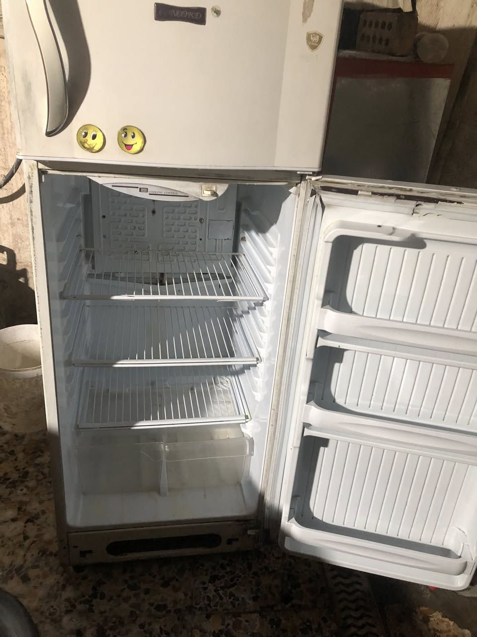 ثلاجه كونكورد بلاديه ماداخله تصليح ماطور بني سونك
حجم ٢٧ 
مكاني مدينه الصدر حي الامانه
سعر ١٧٥ 
***********
