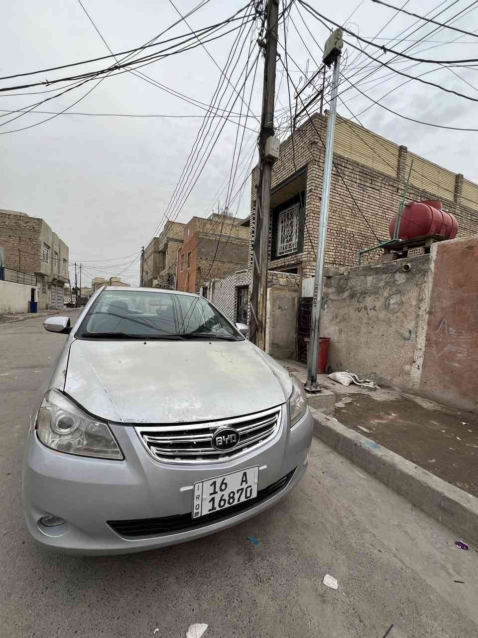 سلام عليكم سياره BYD موديل 2013 سلايد درب بصمه سياره كير عادي مكينه هونداي ياباني سياره كامله ما بيه اي نقص رقم ديوانيه قادسيه بيها طبخات خفيفه وشخط ب دعاميه خلفيه رقم انكليزي مكان بغداد الاستفسار اتصال *********** واتساب ***********
