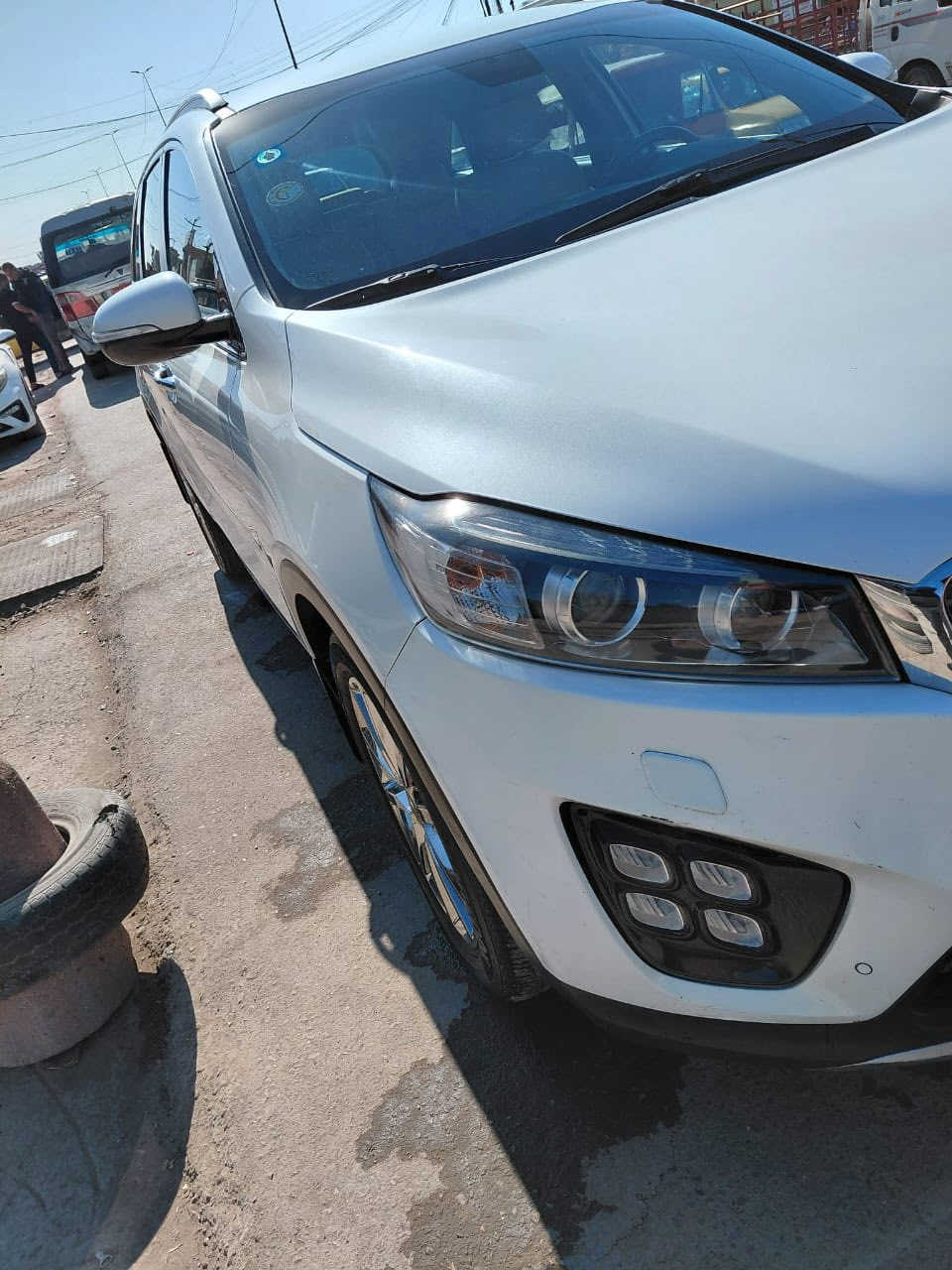 السلام عليكم سورنتو موديل 2018 خليجي 
موصفاتهة 
بصمة 
سايد بريك دكمة 
جنطة كهرباء 
كشنات كهرباء السايق والي بصفة 
حساس امامي وخلفي 
شاشة بلادية 
كامرة خلفية دوارة 
بصمة ابوب 
بردات خلفية 
زراكات بالدعامة 
ماشية 123
مكينة 6 سلندر كفالة عامة من فتح 
كير كفالة عامة من فتح 
السيارة كفالة عامة من صبغ حتى دعاميات ما بيهن صبغ 
كفالة عامة من فتح والتبديل والبارد بيهة بارد بسيط جدا باب خلف الصدر ورصعة بالجنطة بسيطة والباقي كلة كفالة عامة 
رقمهة بغداد الدولي با اسمي 
عنواني بغداد 
السعر 228
***********
