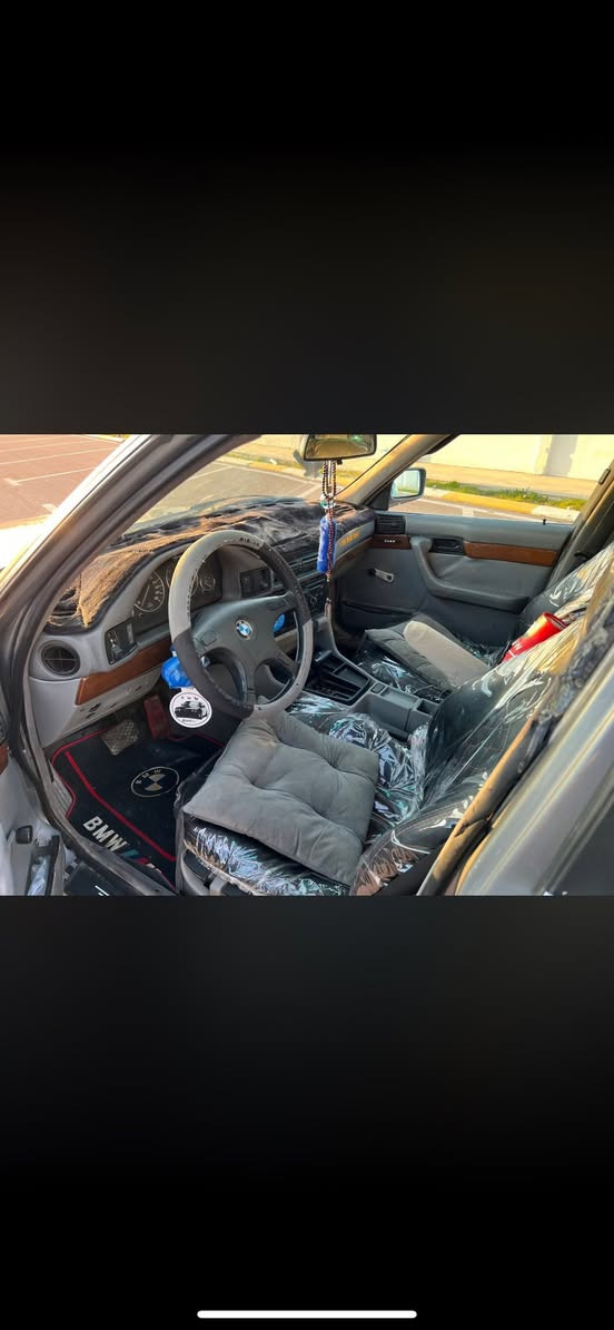 سلام عليكم بي ام ٥٢٥ مسكر كير ئوتوماتيك سيارة مةكفول كةفالة عامة مةشروع وطني سةنةوية جديدة ٢٠٢٨بسمي  كامل جاهزة  سيارة بشتر تحويل سعر٤٨ بي مةجال ***********
