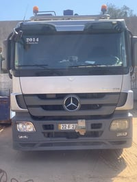 أكتروز للبيع موديل 14 كرين جديد 12 طن سياره جاهزه للعمل رقم أربيل 0773...