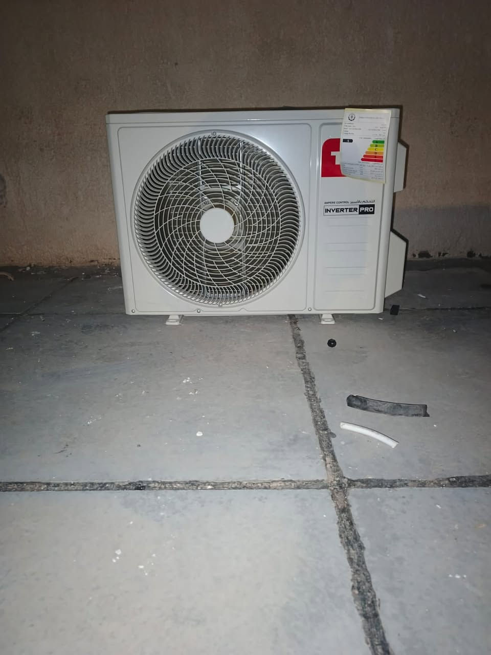 سبلت TCL انفيرتر بخاصية التحكم بالأمبير (فئة KCI) 🍃
التكييف المثالي مع إمكانية تشغيله والتحكم به من الموبايل عن طريق تطبيق TCL Home 📲

لمواصفات الأساسية:
• تقنية الانفيرتر.
• تحكم واي فاي من الموبايل عن طريق تطبيق TCL Home. 
• موفر للطاقة 
• خاصية التحكم بالأمبير على 4 مراحل مع حفظ الذاكرة.
1 طن (2 أمبير، 3 أمبير، 4 أمبير، وتلقائي)
1.5 طن (3 أمبير، 4 أمبير، 6 أمبير، وتلقائي). 
2 طن (4 أمبير، 6 أمبير، 8 أمبير،وتلقائي)
• ضاغط استوائي T3 مصمم للمناطق شديدة الحرارة.
• مزوّد بغاز R410A، وهو الأحدث من نوعه ويعتبر الغاز رقم واحد في الحفاظ على البيئة والتوفير في استهلاك الطاقة.
• ريش ذهبية مقاومة للصدأ والعوامل المناخية القاسية.
• تدفق هواء بأربعة اتجاهات.
• تدفئة وتبريد، لراحتكم في جميع المواسم.
•  ضمان 3 سنوات على المنتج والضاغط.
للطلب التواصل مع الصفحه او الاتصال *********** 
العنوان بغداد السيديه / نهاية شارع الصناعه
