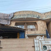 بيت للايجار 153 متر يحتوي البيت على 3 غرف نوم وكراج  للاستفسار مراجعة ...