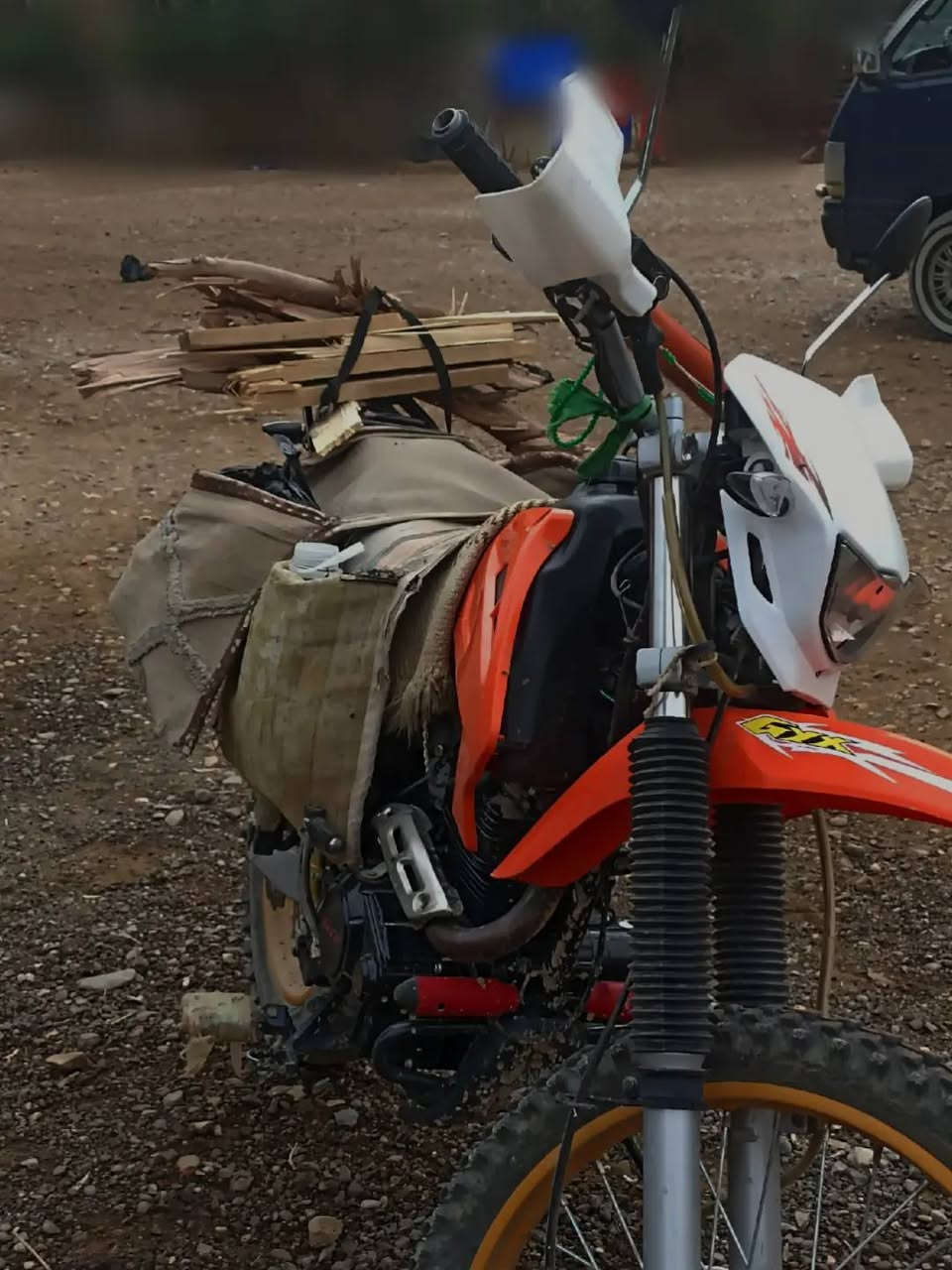 السلام عليكم
دراجه كاويار للبيع 
موديل 2024
العنوان: واسط جصان 
السعر 1200
وبيها مجال قليل
رقمي.
***********
*المو شراي لايخابر فضلا.
