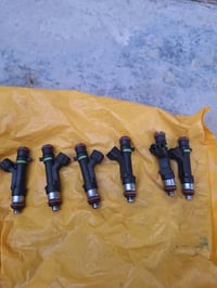 من رخصت صاحب الكروب المحترم عندي تخم نوزلا محرك ٣٠٥٠٠ لون اسوداصلي للب...