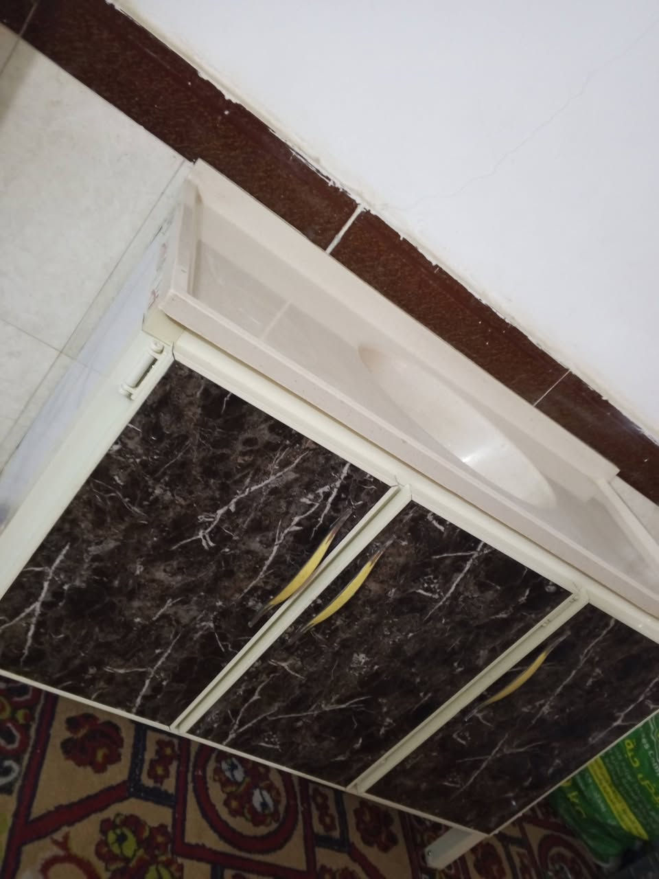 كاونتر سنكي مرمر نضيف ستعمال اقل من شهر مستعجلين ع بيع شراي ***********
