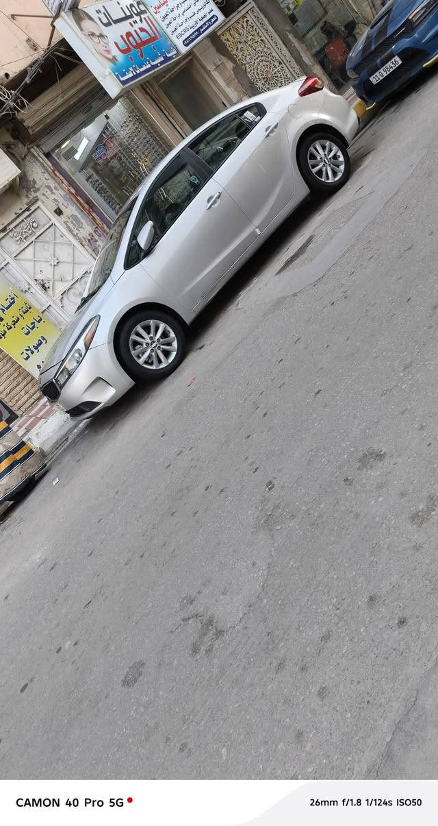 سلام عليكم كيه فورتي2017 مكفولة سياره حره بسمي ماشيه 118 ميل مكينه 2000 دوش كير حداديه تبريد طخم تاير جديد رقم جديد جاهزه للخير مكانه ناصرية مركز بيه فحص مرفق بلمنشور سعره 128 وبيه مجال قليل الاستفسار عله الرقم ***********
