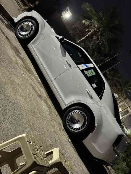 سلام عليكم عندي هاذه الويل للبيع  جديد كلش  حجم 18 مكان ذي قار الشطره سعر 700 حته شخط مابي  ابد رقم ***********
