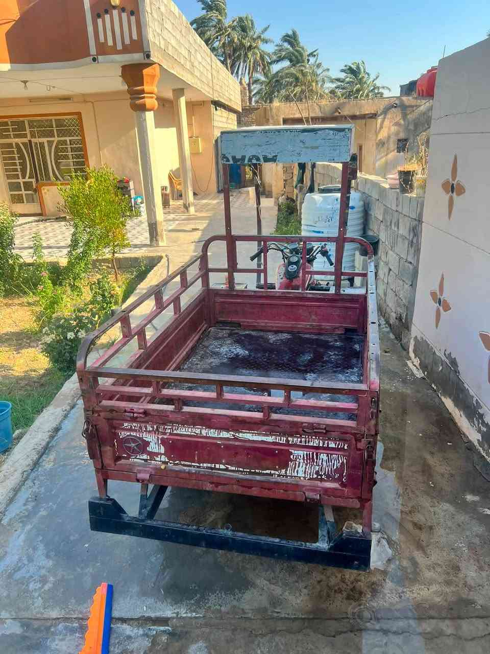 ستوته دايوان للبيع موديل ١٨. اورق كامله ٧ورقات محرك دبل امامي  واكسل ام طير  
السعر ١١٥٠
مكان الوجيهيه تقاطع الجيزاني 
رقم ***********
