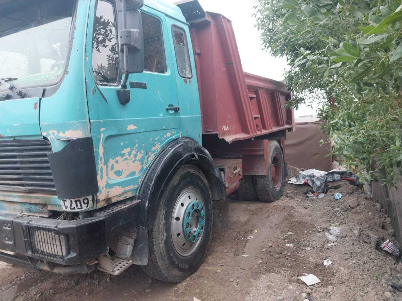 سلام عليكم ألبي للبيع  مكينه 8كير 111سياره جاهزه للعمل  رقم ***********//***********
