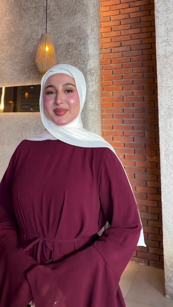 Arram Brand
سوت شيفون مبطن 
اجمل وارقى الموديلات هاذه الموسم ب5 الاوان صيفيه 
طول الكيلوت 105 sm 
طول الجاكيت 78 sm
متوفر توصيل 
***********
