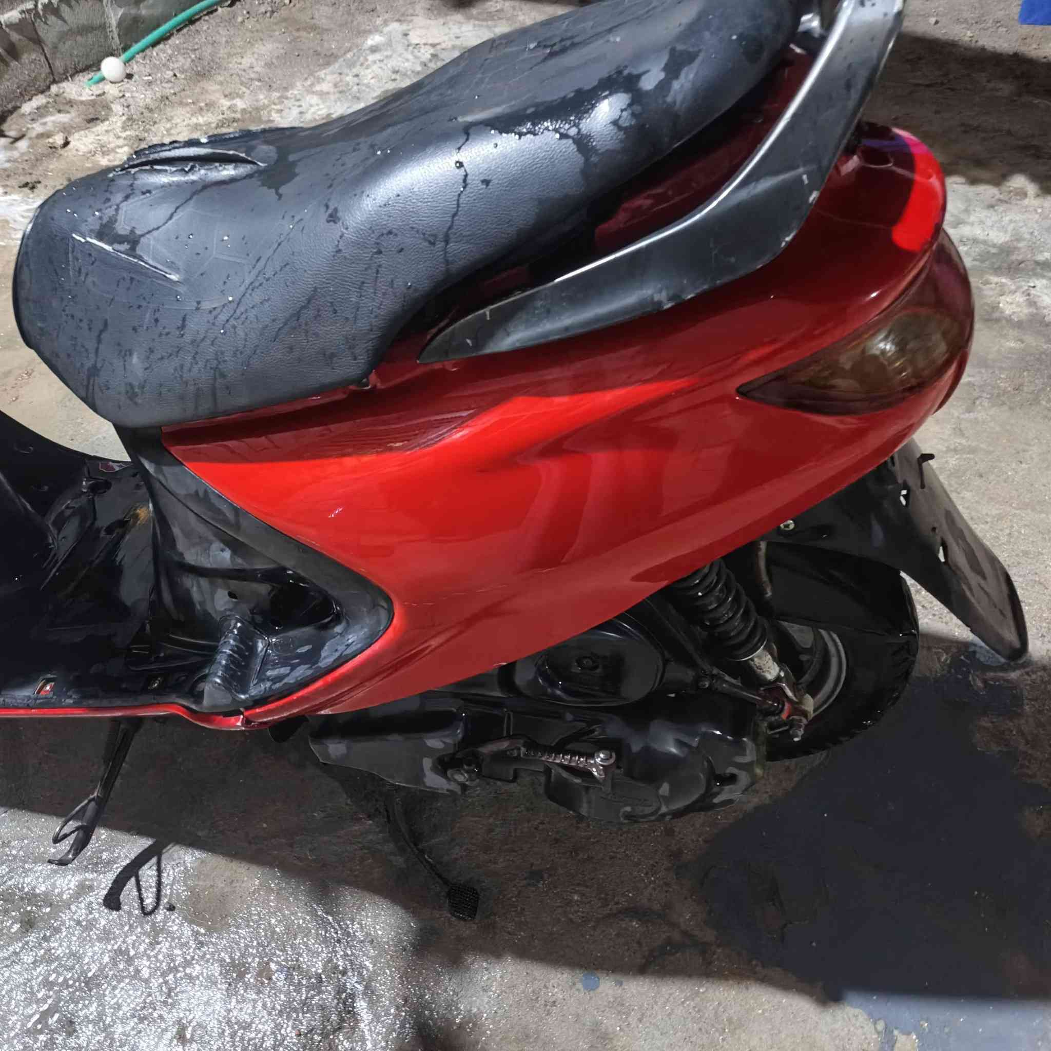 السلام عليكم دراجة فراشة للبيع ما متعوبة على أيدي ما مفتوح بيها برغي السعر 600 وبيها مجال مكاني ابي الخصيب ***********
