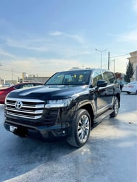 لاندكروزر GXR • ٢٠٢٣ • ٢٠٠٠٠ كم