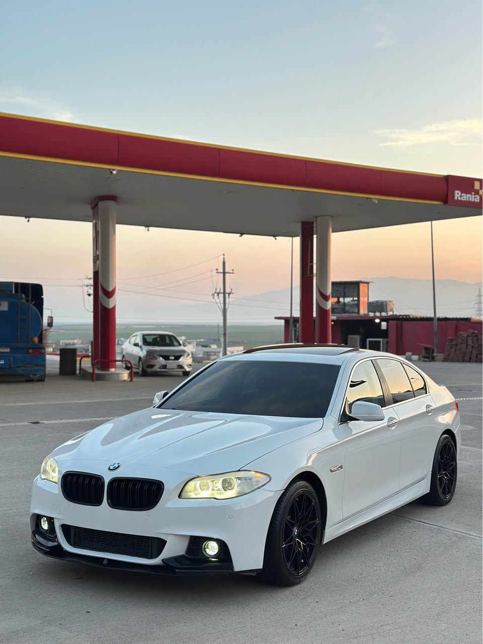 Slaw La addmin. ❤️
BMW. F10. 528i.  2012. ✅🦅
F10. DUBAI. 
***********
***********
***********
مكينه. ٥٢٨i. 
2012
سه ياره كه دووبه يه.  بي ره قه مه. ساغه. 
كلينه. بي بوياغ. بي سارد. بي جالو. شوخت 
چالو. ٢ گه لا. ببره. هيج هيجي. نيه به شه رت.  
ده حامي بو ده حامي. به شه رت 
فول مواسه فات 
سلايت گه وره 
شاشە گەورە 
بريك به سمه 
حاسه. و كاميرا. ٣٦٠. پله. 
هه موو گياني له سه ر شه ريكه يه. 
به سمه 
ئۆتۆ. سلف
سندۆق شەفت 
کوشن خەزن
کوشن کارەبا. 
ئاوینە کارەبا. ئاوینە. ئەخە وێت 
ناو دەری لۆک. ماشاءالله 
گيرو مه كينه. به شه رت. نه كراوه ته وه 
كاره باي به شه رت يه ك مانگ. هيج خه له لي نيه. رانية, السليمانية
