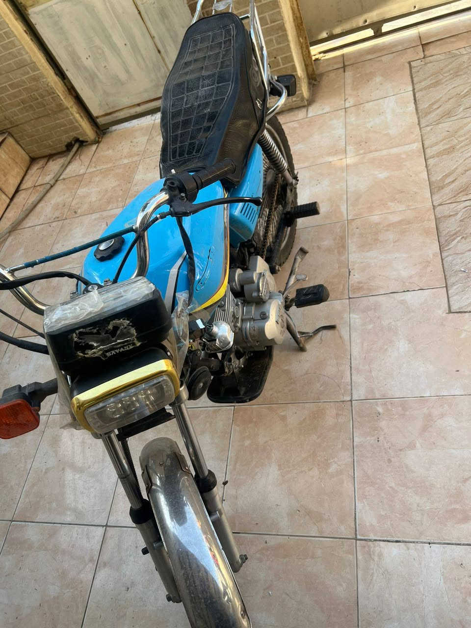 سلام عليكم ورحمة الله وبركاته دراجه للبيع نضيفه نشاط خير من الله خمسه كير محرك كير مكفول موديل ٢٠ بدون منفيس اكفلك اياها من سرقه ومن كل نواحي دراجه ساخت إيراني سيفان درجه اولى ادفع سعر عجبني اكتبلك تم وهاذا رقم وتساب راسلني وتدلل ***********
