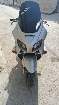 شباب دراجه صفر 6 نقصه بس كابريتر وباتري  سعر 250 وبيه مجال 07742508436