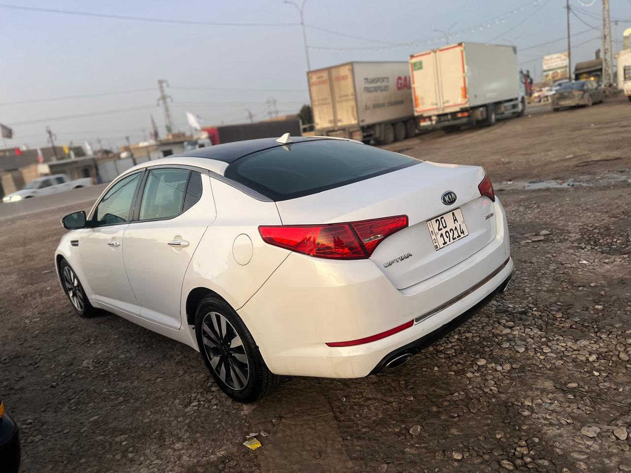 كيا اوبتما موديل 2013 أمريكي فول ماعدا الفتحه السياره جاهزه على الأخير ليبل واحد بيه أربع قطع صبغ سعر 100 
***********
