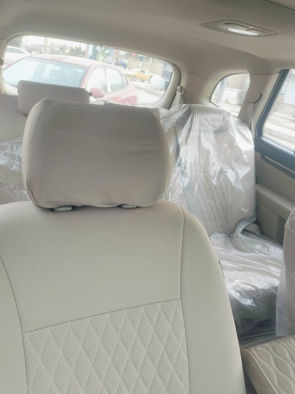 السلام عليكم هونداي سنتافيا موديل 2009  خليجي سبعه اركب  كشنات جلد فور ويل كير محرك 6 سلندر 2700 مكفول من البخار ول راجز ول تنقيص رقم بصره الدولي الجديد بسمي هزه وسنويه جديده مكان السياره ميسان سعرها 125 وبيها مجال الشراي رقمي***********
