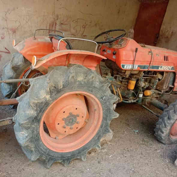 مكلف بل نشر توجد كابوته المعروف بل رفاس   داخل هيت وضواحيهه    نشتغل للاجره ساعه25 رقم صاحب التركتر ‏‪***********‬‏
