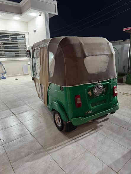 السلام عليكم تكتك موديل 21 كفاله من كلشي بس مكينه مفتوحه شي على شي تكتك مابيها شي بيها صفحه جوه بك لايت
سعر 7300 مكاني بالقدس رقمي ***********
