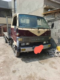 سيارة • للبيع