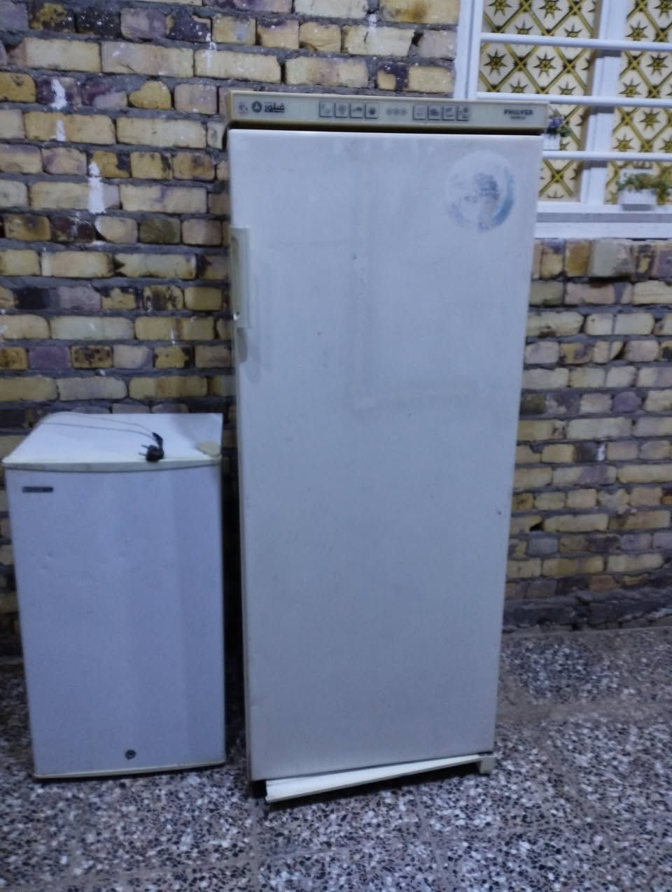 ثلاجه 16قدم للبيع نضيفه تك باب على الفيس موجود وهاذه رقمي ***********
