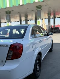 اوبترا • ٢٠١١ • شاشة كار بلاي