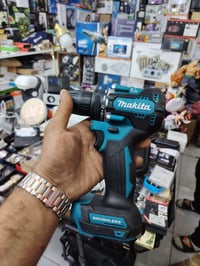 مكيف • مفرغ • للبيع