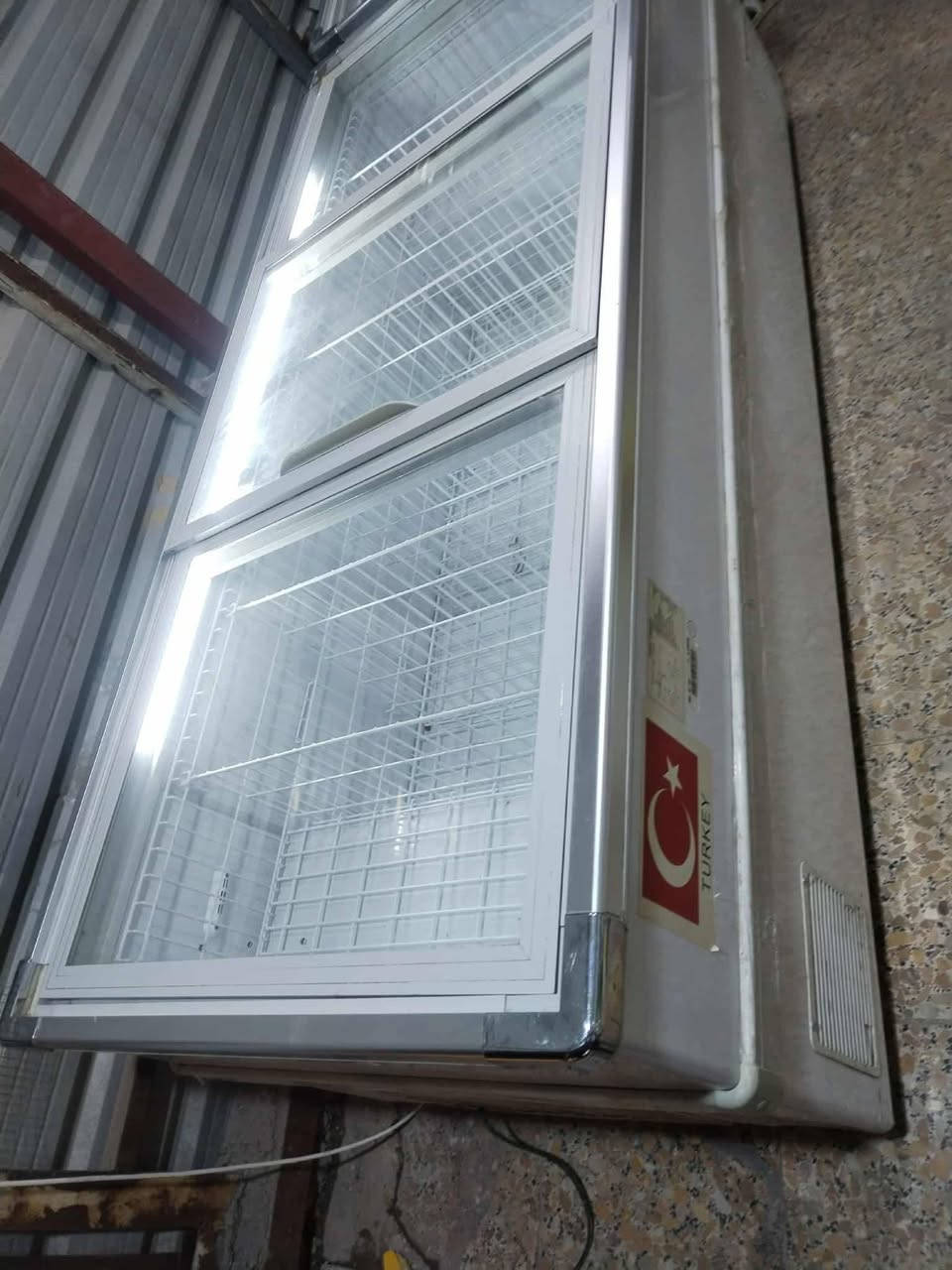 البيع عدد اثنين الشراي يتصل مكاني بغداد العبيدي ابشرط ضمان تركي اصلي ابو حاسبه القياس الطول مترين ٢٥ والعرض ٩٥ اخو جديد الشراي يتصل ***********
