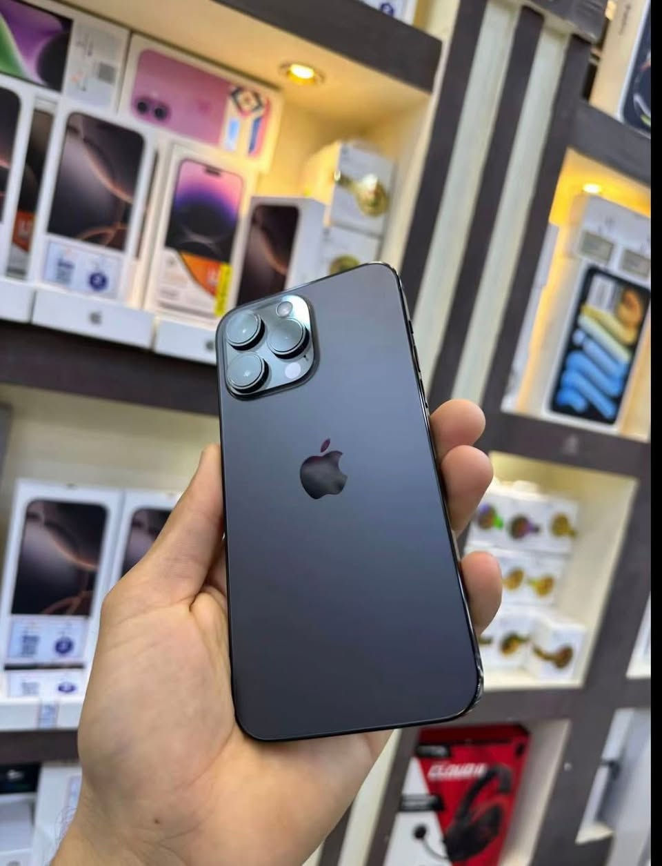 14 برو ماكس 
بطاريه ٨٥ 
ماستر/AAA
مبدل شاشه 
ذاكره /256
السعر/٥٧٥
العنوان/ديالى بعقوبه.


**إذا كنت صاحب هذا الإعلان وتريد حذفه لأي سبب، رجاءا أرسل رسالة إلى الدعم الفني**