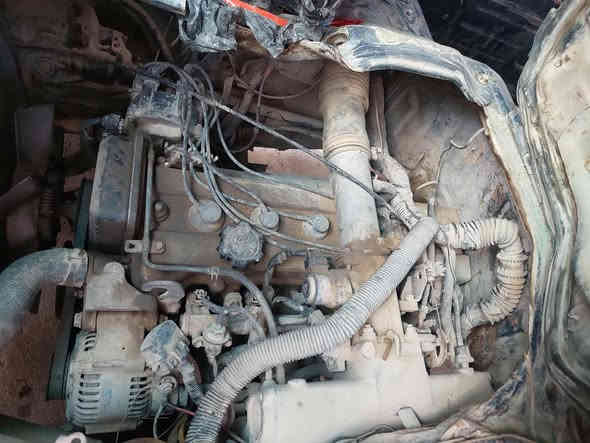 السلام عليكم
هايسه بوز البيع.   
فان حمل.  سنويه ورقم الاماني
موديل 90.  بس سنويه صاقطه
  
سعر 11ورقه. وبيها مجال قليل.
ايي استفسار الانتصال.  علا رقم 👇
*********** 
غير متوفر ماسنجر
