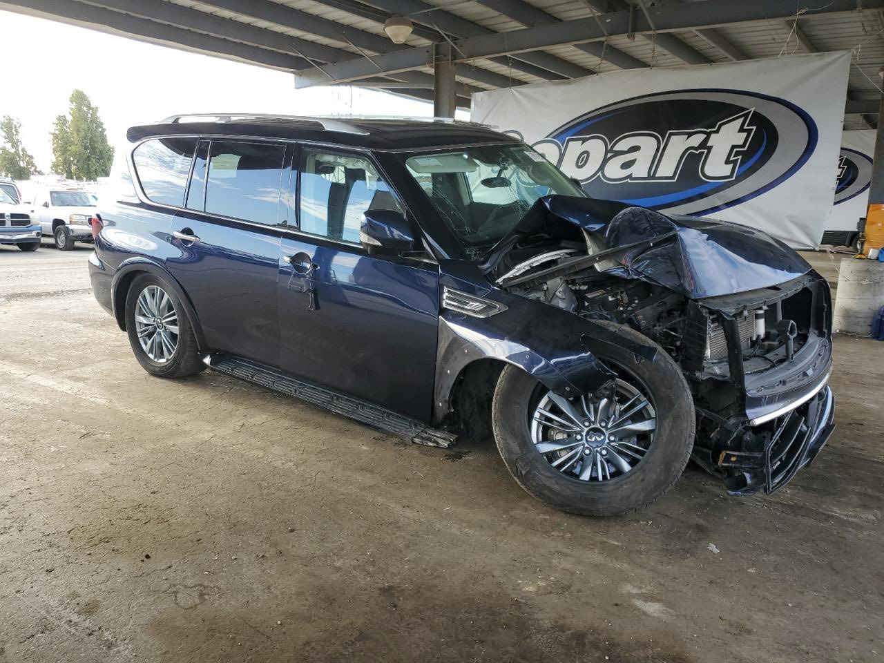 للبيع انفنتي QX80 موديل 24 حاليا وصلت بغداد على كتاب الشهداء على حادثهه بدون تصليح السعر 180 رقمي ***********
