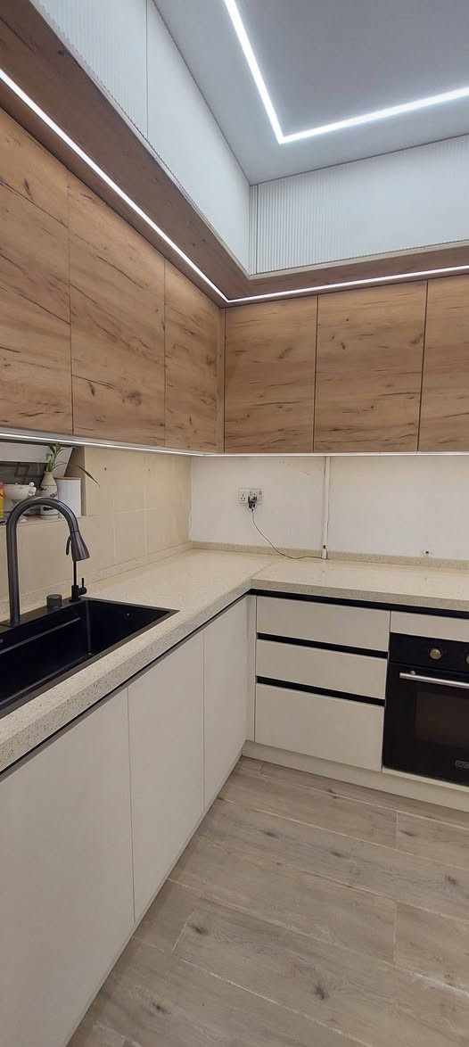 ضوء القمر للمطبخ التركي 
خيارك الأفضل 
انجاز مطبخ شقه ١٠٠ غربي 
واحد من التحف المنجزه من قبلنا في شقق بسمايا 
ضوء القمر للمطبخ التركي بسمايا الشارع العام مجمع طاحونة الرايه مقابل بيت بيوتي للإستفسار الاتصال على الرقم ***********
