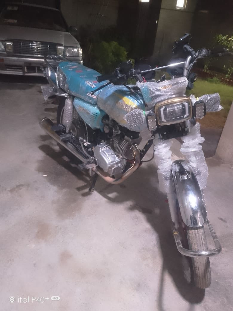 سلام عليكم دراجه تايكر 2024 عله وضع الشركه برغي ما مفتوح منها الدراجه شرط من كلشي مكفوله600 وبيها مجال  مستعجل ع بيعه مكاني تكريت القادسيه رقمي ***********
