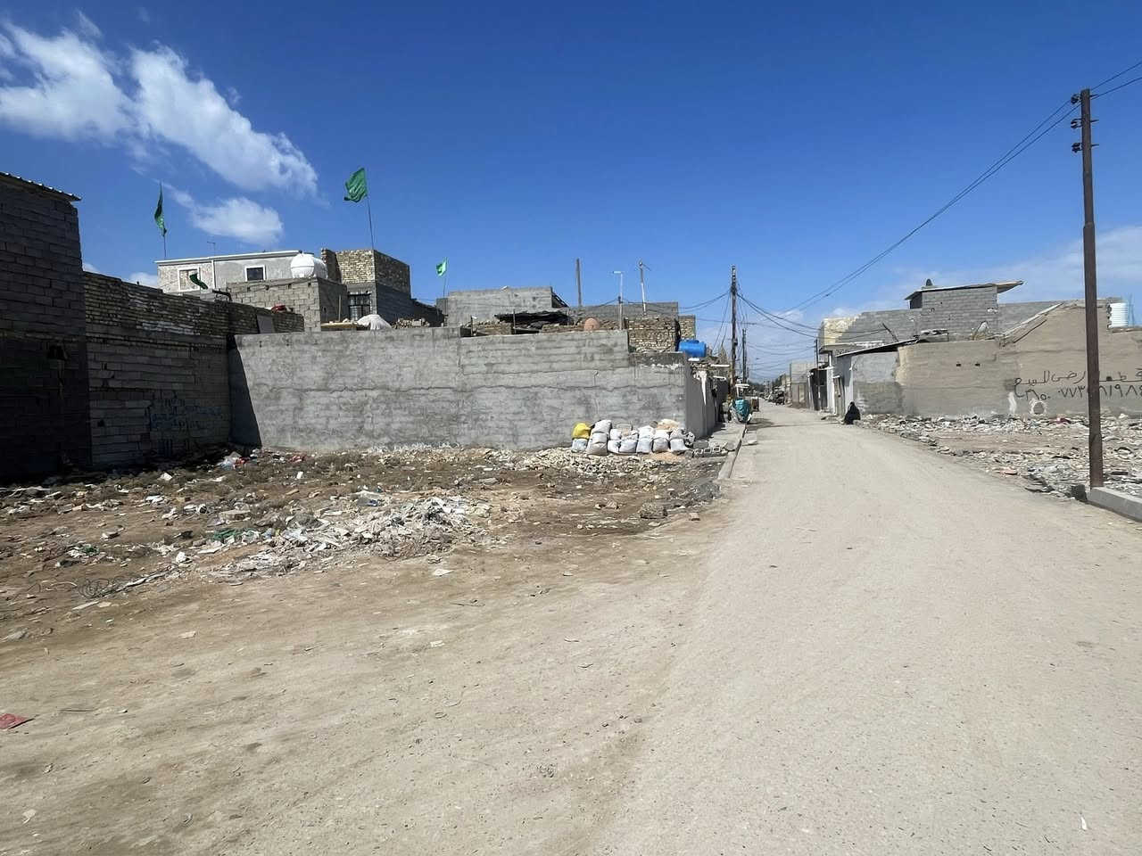 قطعة ارض مساحة 150 متر مربع ركن
عنوانه سبع قصور اول شارع من تعبر من السيطره اليم المركز راس الفرع مالته اكو فرن صمون 

للاستفسار 
***********
