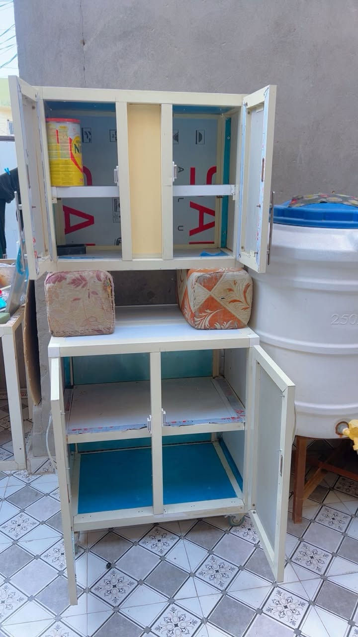 كاونتر للبيع الطول متر ***********
