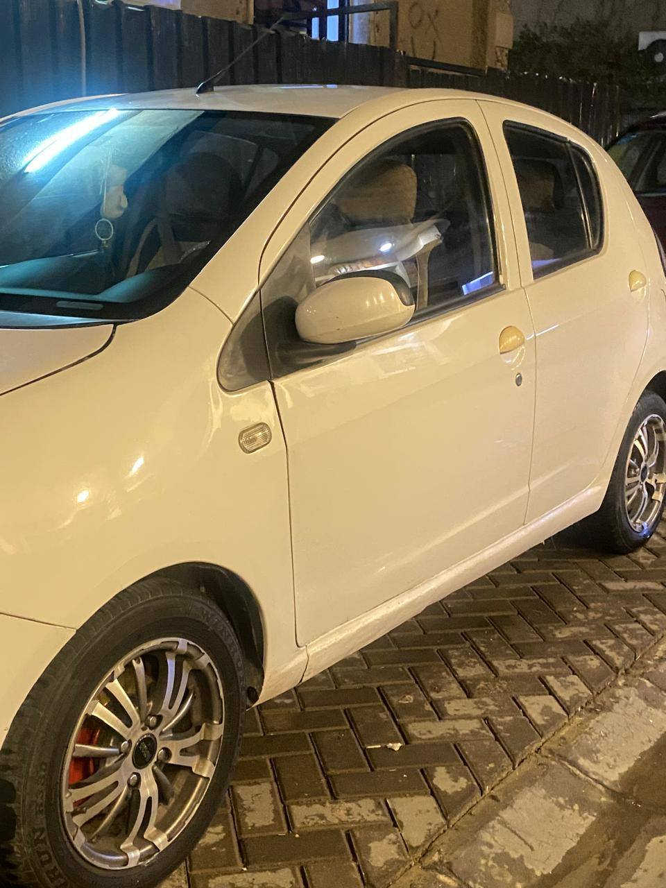 السلام عليكم باندا 2012 بيها  قطع ابيع احزام تبريد ثلج سنتر كهربائيات كلها شغالة ///42  //بيهة حك الجية رقم بغداد انكليزي /*********** سبع ابكار
