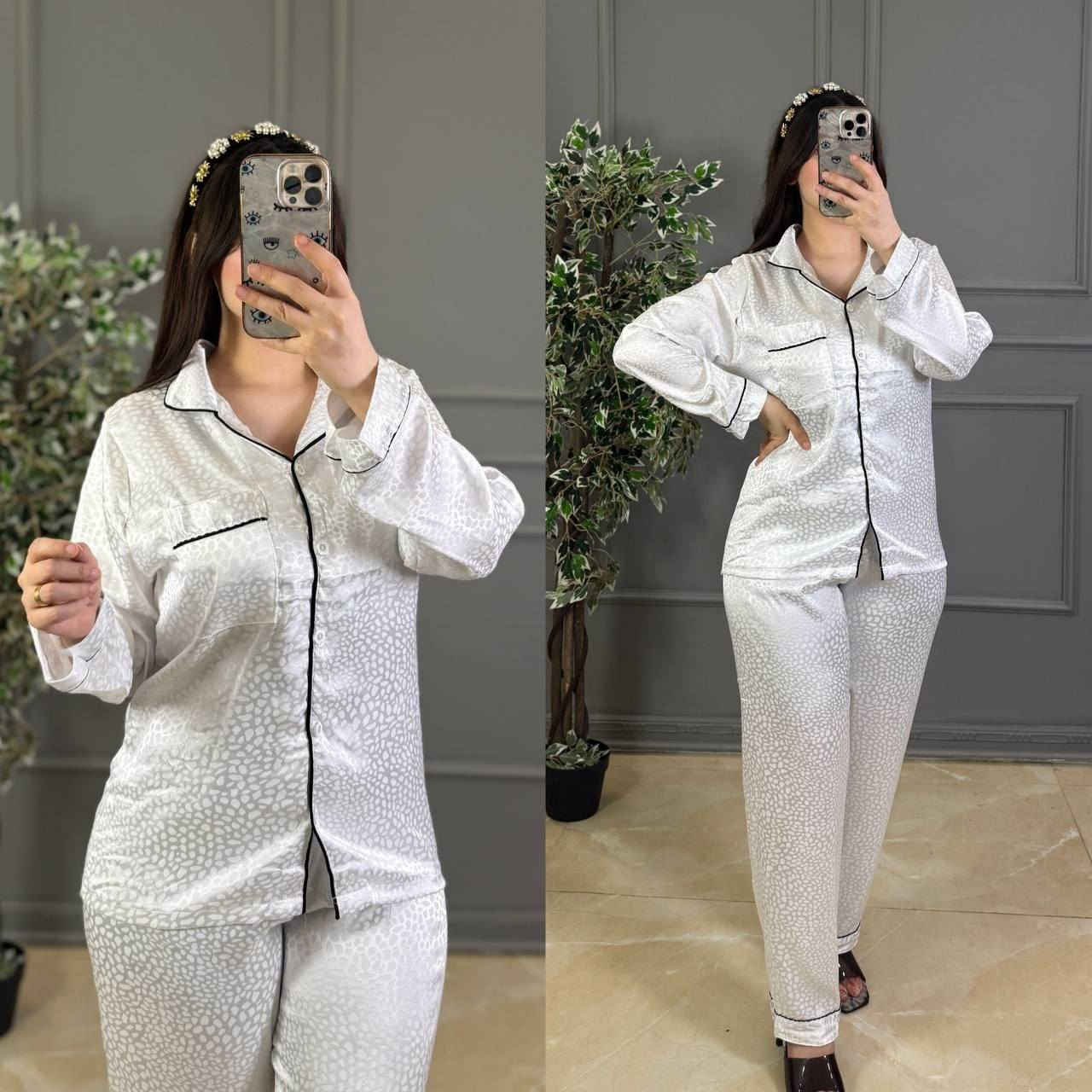 🔥 عرض خاص -تراك ستن حرير خامه بارد درجة أولى 🔥  
✨ المواصفات: 
💰 السعر:  
📦 الدرزن:95،000 دينار  
🚚 توصيل لجميع أنحاء العراق: 5,000


**إذا كنت صاحب هذا الإعلان وتريد حذفه لأي سبب، رجاءا أرسل رسالة إلى الدعم الفني**