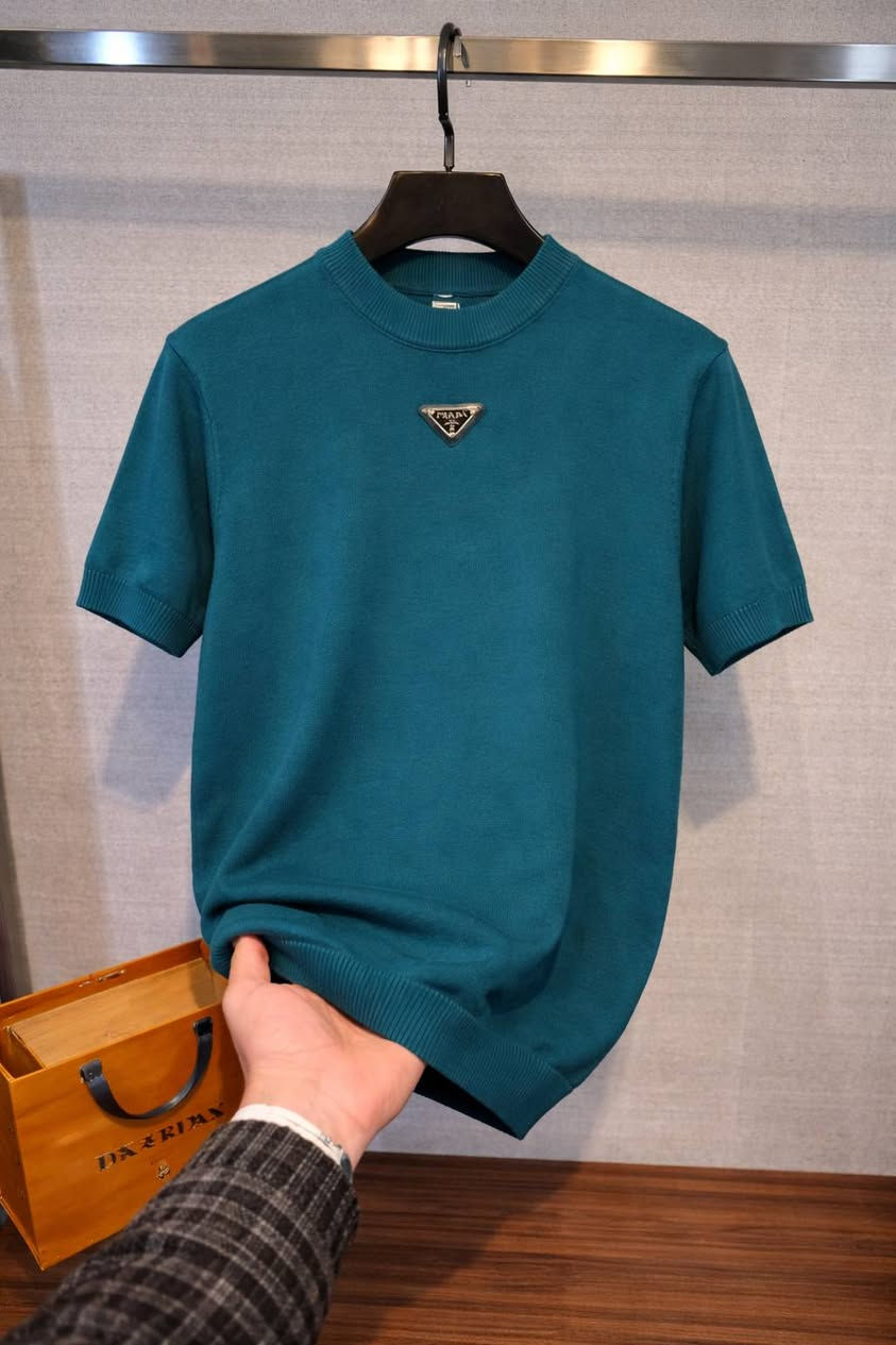 شلونهم الشباب 🔥🔥😎

عالم التريكو  شباب جاي نفتحلكم موديلات تريكو  نااااار😍

خامه كلش مريحه و القالب مالته فت على الجسم 
موجود قياسات كاملة 

شرفونا للمحل 🫡 موجودين من ٨ الصبح لل٨بليل

📌📌 العنوان ديوانية شارع الدغارة قرب حلويات المصطفى ازياء مودرن للملابس الرجالية ***********
