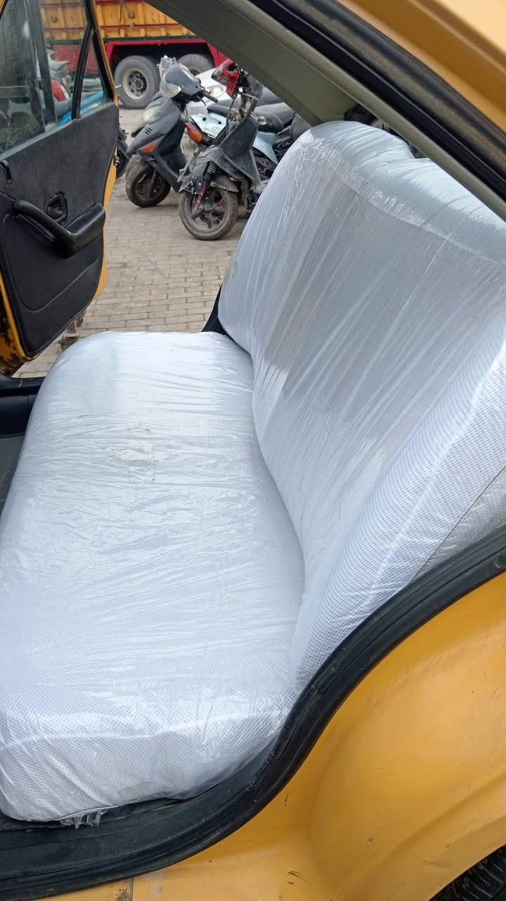 السلام عليكم بيجو بارص موديل 2011 مكينة وكير خير من الله بيهة جاملغ لخلفي صبغ بدون دواخل رقم بغداد بسمي السعر 30 وبيهة مجال  *********** بغداد مدينة الصدر
