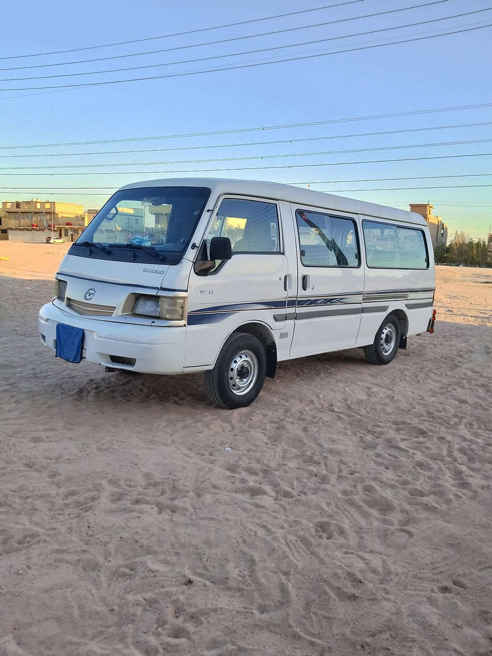 السلام عليكم مازدة بومة للبيع موديل 2008سيارة خير من الله مكينة 2200 وكير واكسن تخم تاير دوشمة كلة جديد مصفرة هيئة وغرامات بيهة خط سيف سعد تدخل كراج مكان السيارة كربلاء اي استفسار ***********
