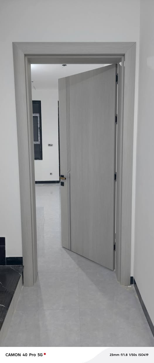 الانطباع الأول يبدأ من هنا.
‏باب داخلي بتفاصيل فاخرة وحضور يلفت النظر 
‏
‏#برايم_للابواب.‏#_تصنع_الفرق
‏📞للتواصل: [ *********** ]
متوفر توصيل للجميع المحافظات
