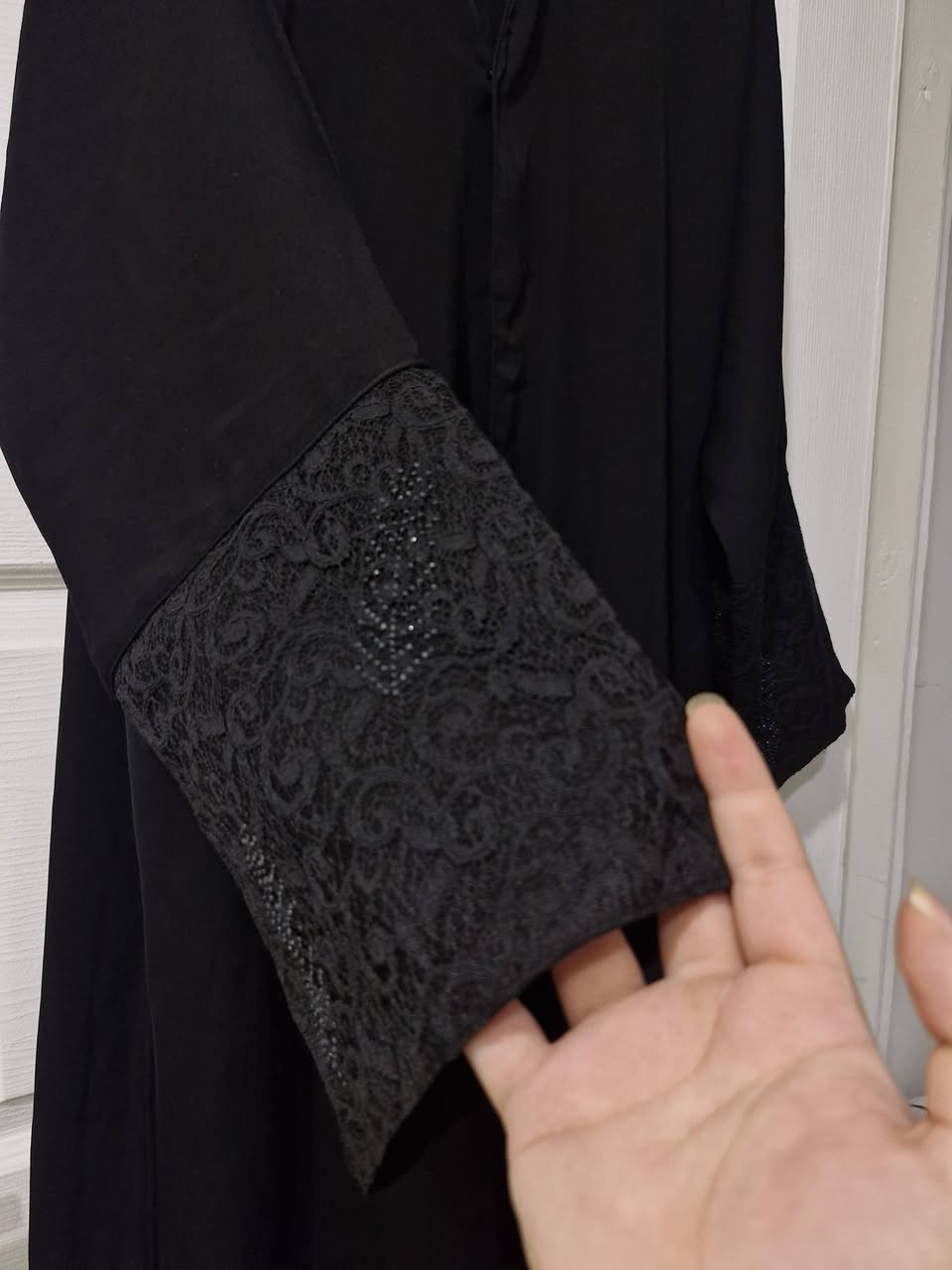 بنات عندي جبب خليجي تلبس وزن ٨٥ الى ١٠٠ وعندي جبه جتني من سعوديه قياسها كلش جبير عليه قياس ٦٠ وطول ١٧٠ بعدها بجيسها اريدها ب٣٠ ابد ما ملبوس والبقيه على ١٥ القطعه النظافة ١٠٠ بلميه


**إذا كنت صاحب هذا الإعلان وتريد حذفه لأي سبب، رجاءا أرسل رسالة إلى الدعم الفني**