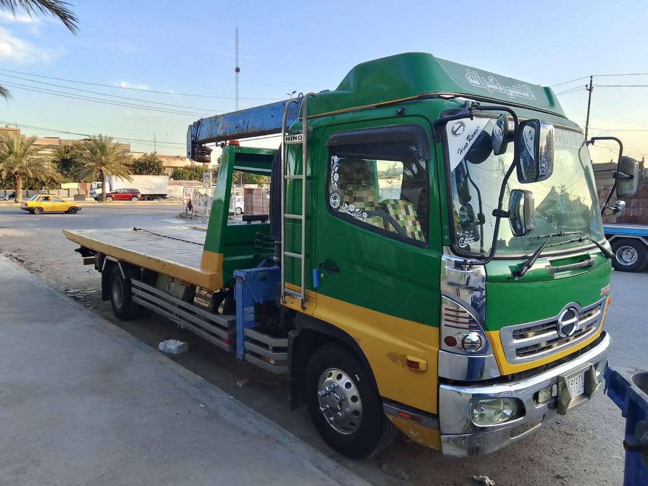 السلام عليكم للبيع هينو شيطان كرين اف اكس 3 اسلايتات مخالف وبدي نزال سنويه كرين رقم بغداد سعر 350
 سياره جاهزه
***********
***********
