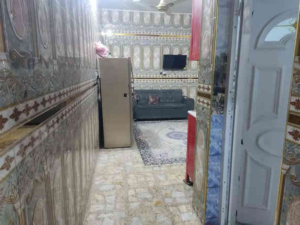 السلام عليكم  دار للبيع 100 متر طابق واحد كافت خدمات سند 25 بغداد الكمالية كاع ابو رشاد ***********
