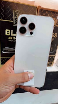 " ايفون 16 برو ماكس  " لون ديزيرت  مميز  " ذاكره 256  " بطاريه 98 " شر...